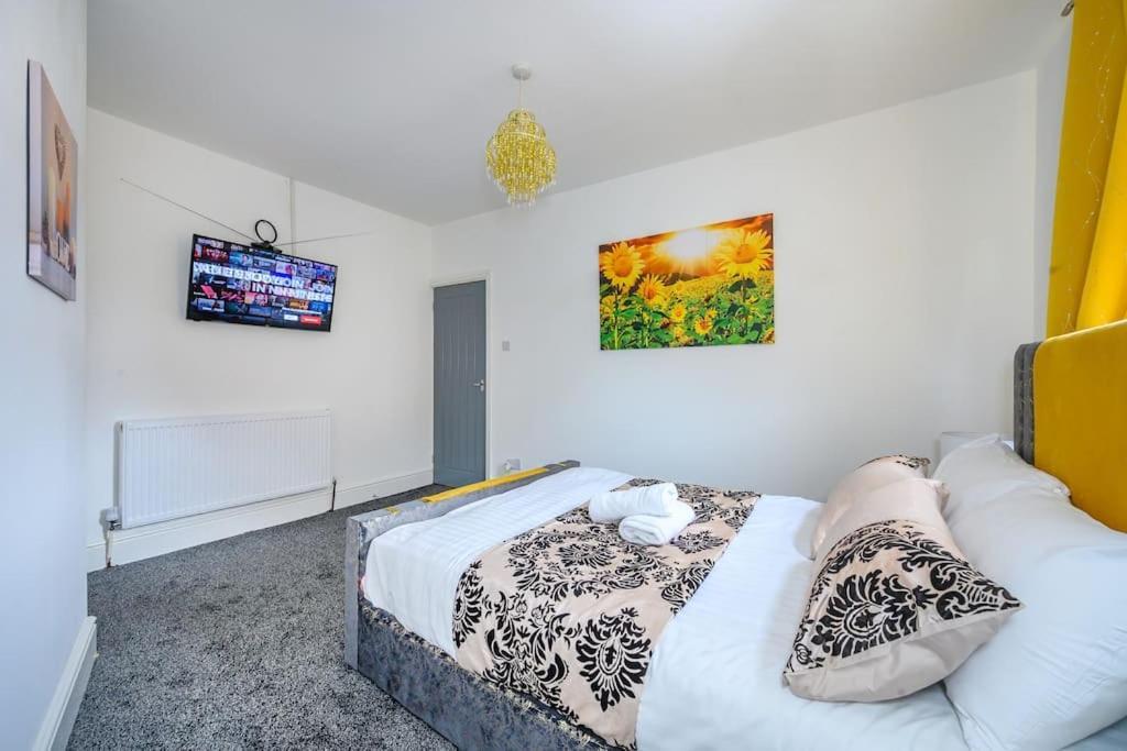 -16Pt- For Your Relaxed & Cosy Stay & Free Parking 리즈 외부 사진